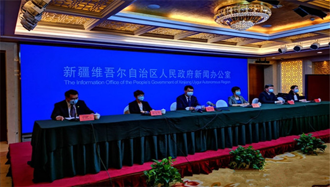 <b>确需离乌人员核酸检测合格后可离开</b>