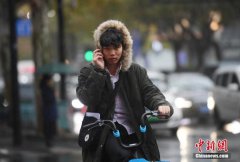 冷空气致东北江南等地降温4~8℃ 南部海区有大风