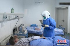 <b>如何降低医务人员感染风险 宜昌:减少隔离病区工作时间</b>
